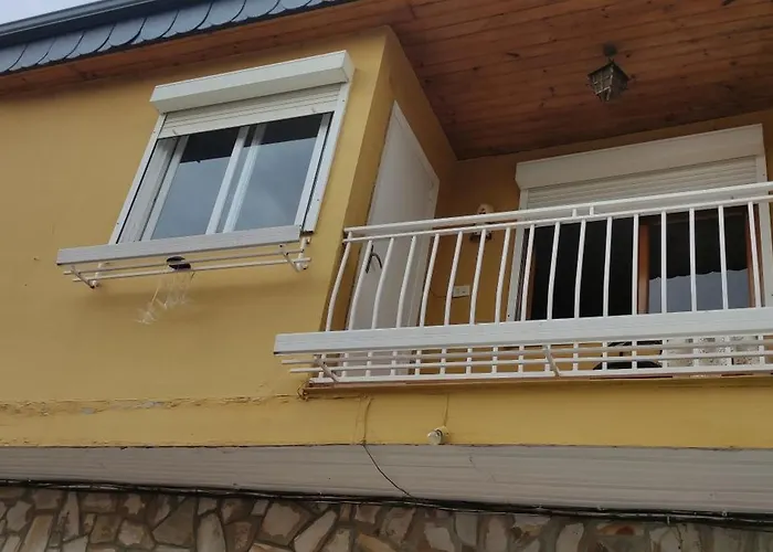 Casa Santalla * O Barco de Valdeorras